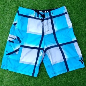 Excellent Used Condition Men's HURLEY Blue Plaid Board Shorts Size 32